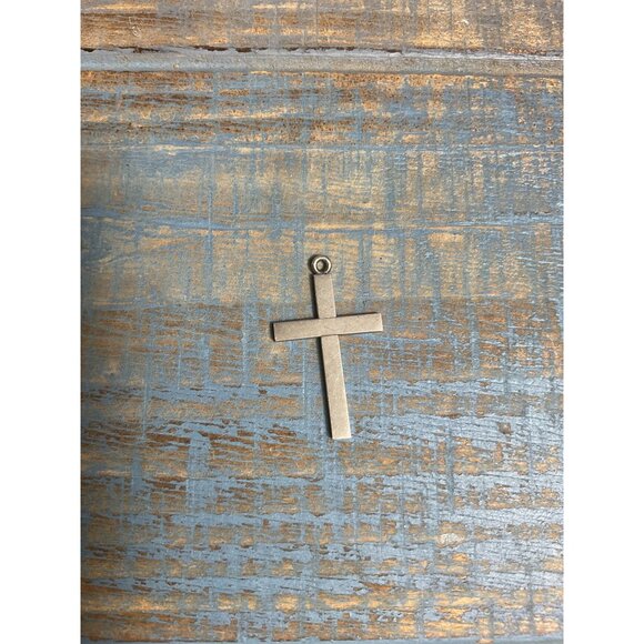 Antique Silver Ornate Cross Pendant Charm - Picture 2 of 3